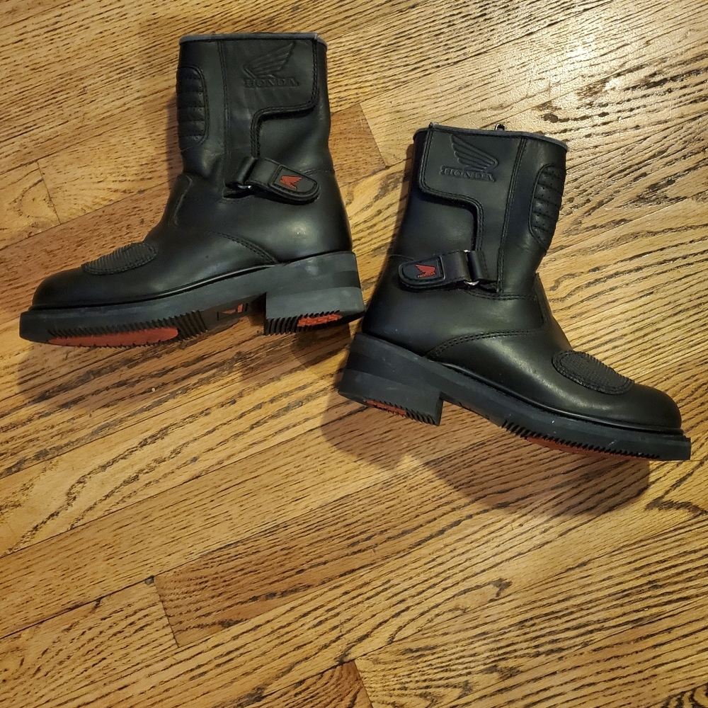 Size 5 leather motorcycle boots